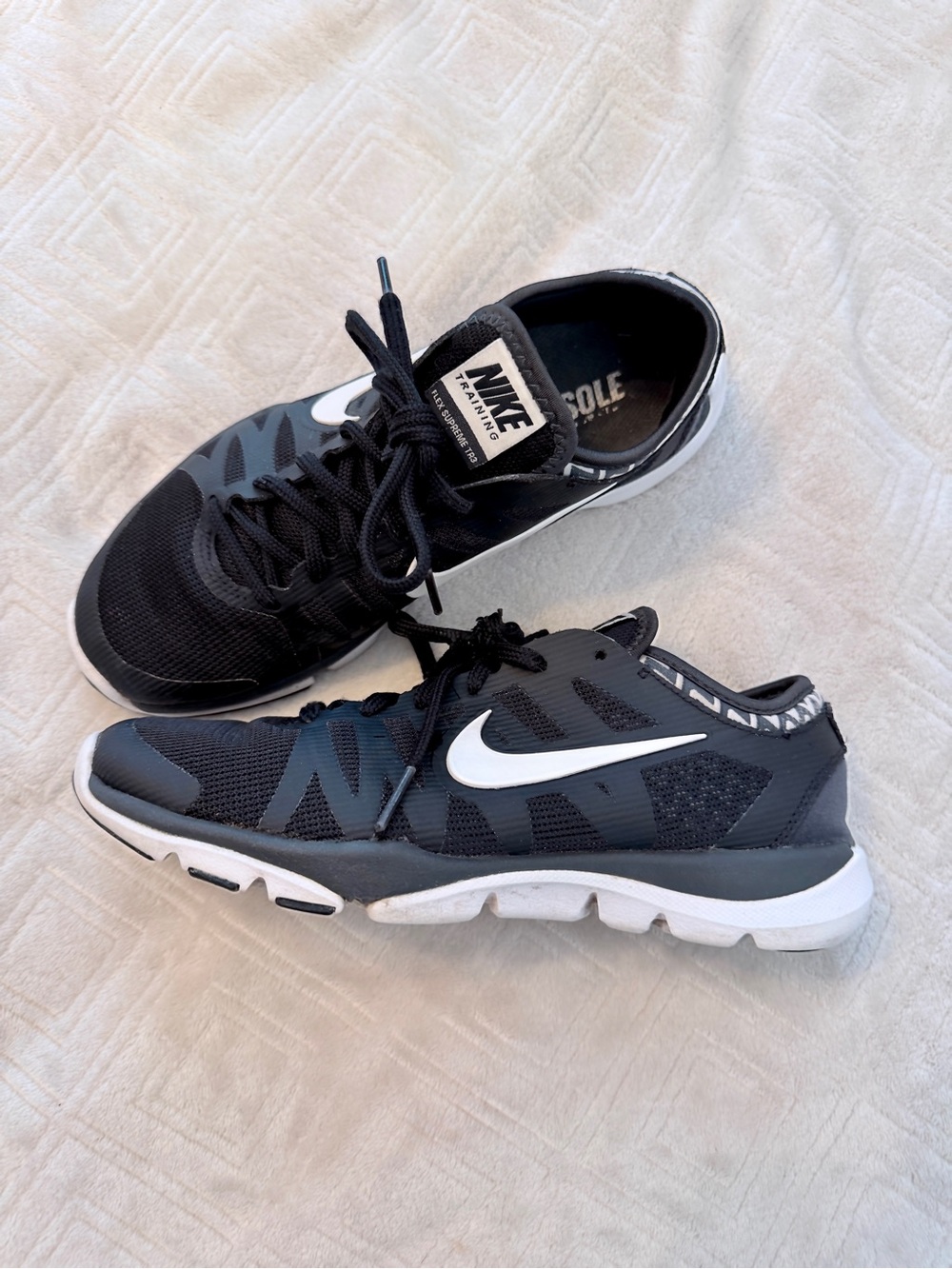 Nike Flex Supreme TR3 683138-001 women 6.5 Training Shoes Black Athletic Sneaker
